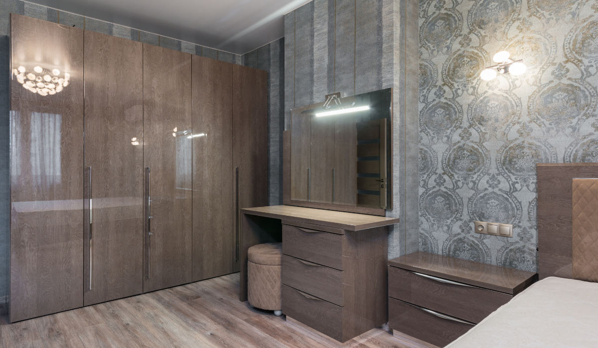 Read more about the article Bútorfényezés Házilag 1 Olcsó Szerrel